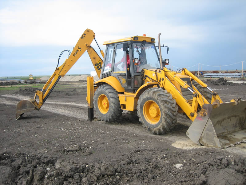 inchirieri_buldoexcavator_timisoara