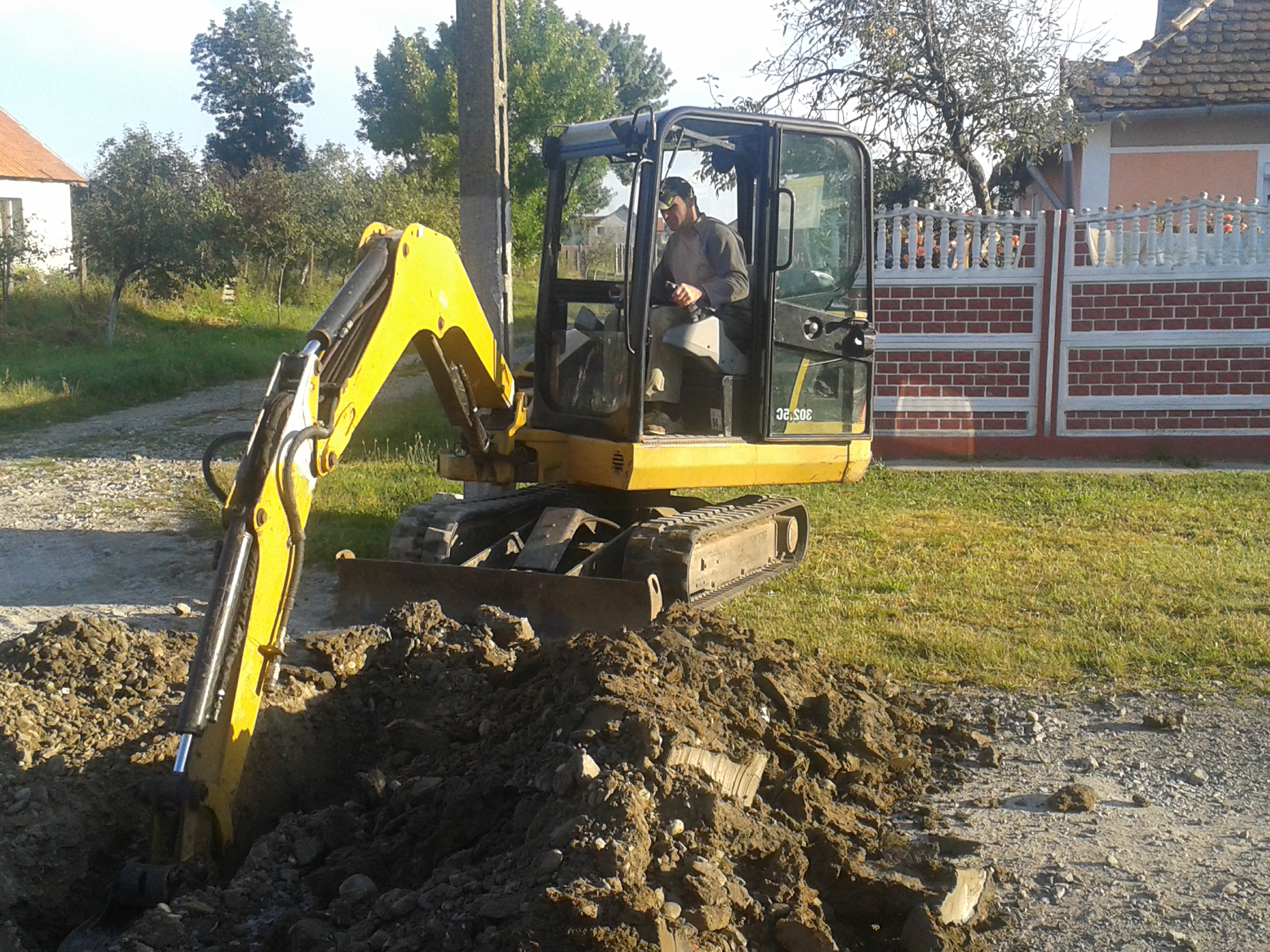 Bobcat, Mini-excavator